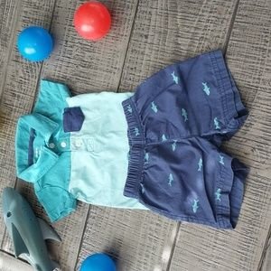 💚 3/$18  CARTER'S: Set of 2 Onesie and  short for boy  6 months.